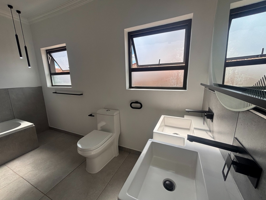 3 Bedroom Property for Sale in Wilkoppies North West